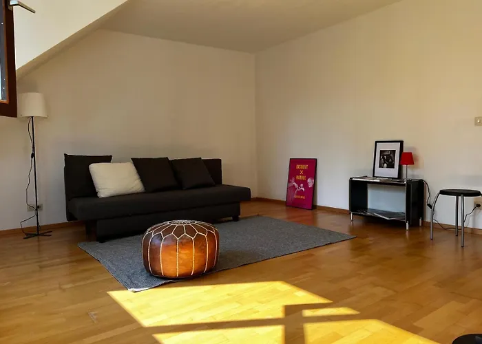 Schoene Dg - Wohnung In Bonn